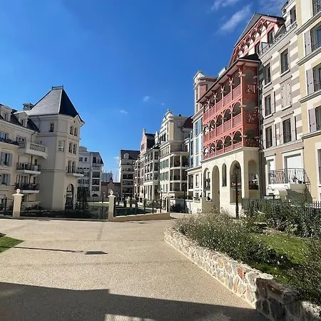 Apartment Capitale - Entier Avec Jardin