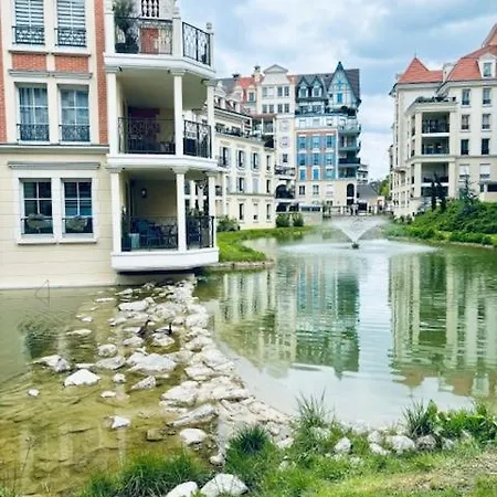 Capitale - Entier Avec Jardin * Le Plessis-Robinson