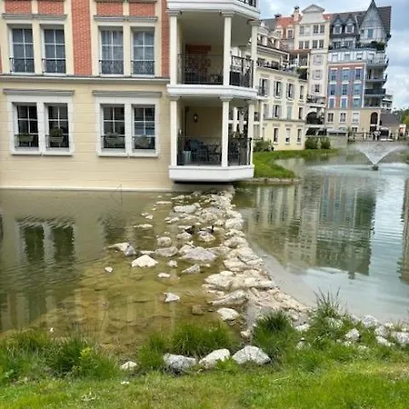 Capitale - Entier Avec Jardin Apartment Le Plessis-Robinson