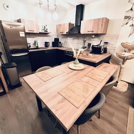 Apartment Capitale - Entier Avec Jardin
