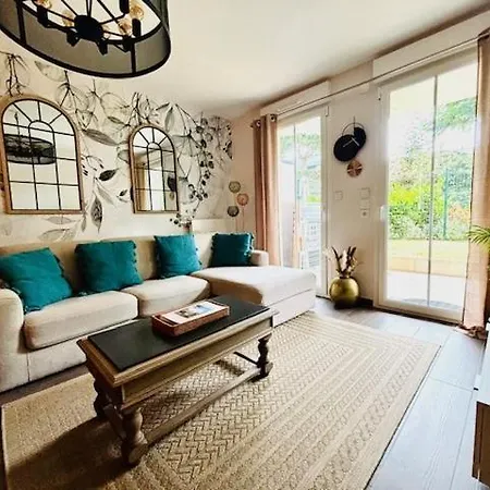 Capitale - Entier Avec Jardin Appartement Le Plessis-Robinson